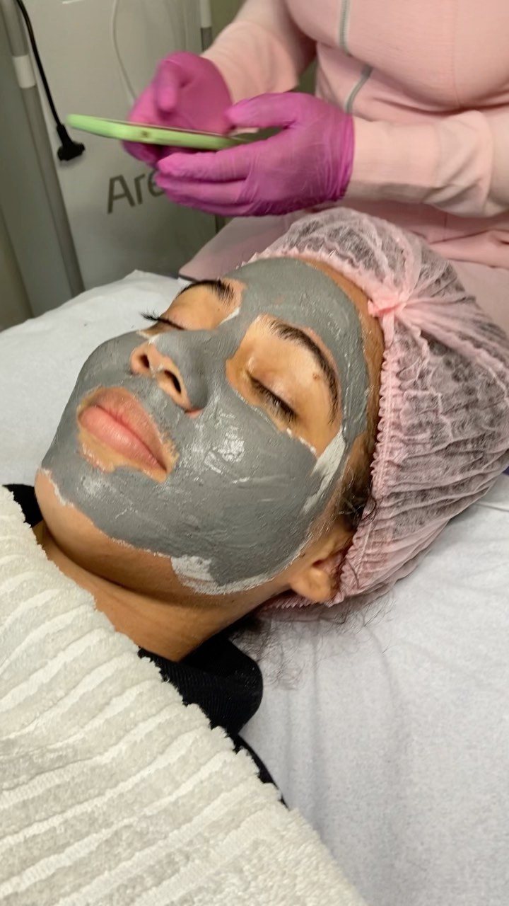 Procedimento de estética facial
